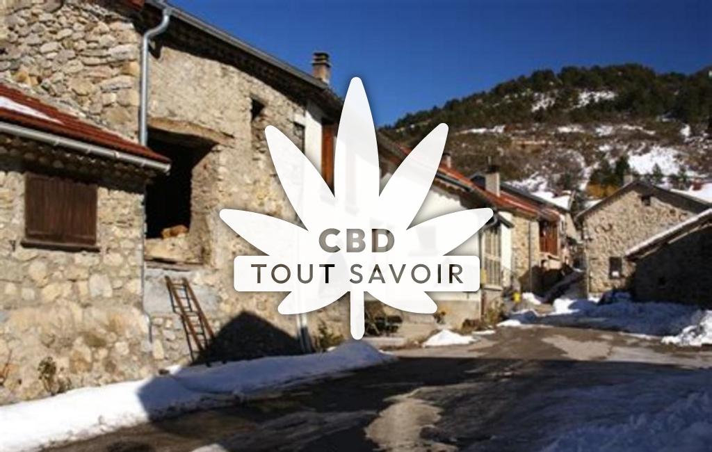 Village à Saint-Auban-D'Oze avec feuille Cannabis CBD
