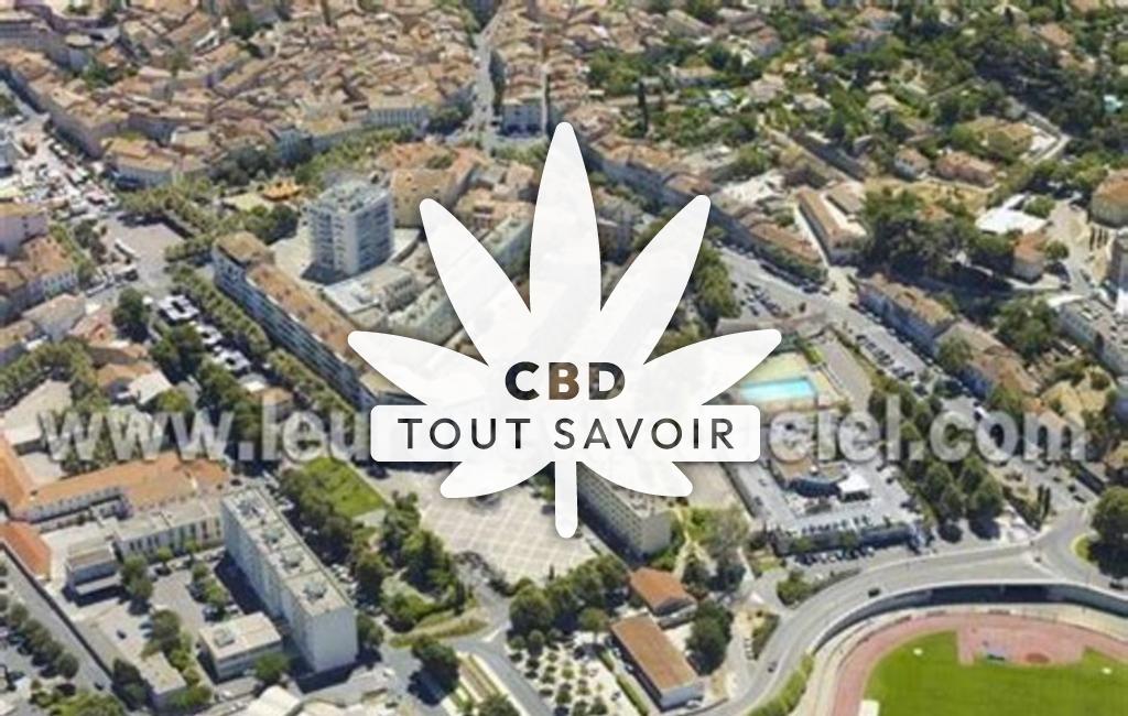 Village à Aubagne avec feuille Cannabis CBD