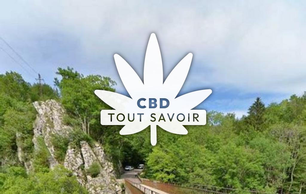 Village à Crouzet-Migette avec feuille Cannabis CBD