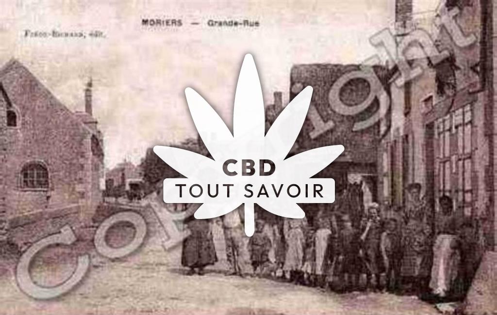 Village à Moriers avec feuille Cannabis CBD