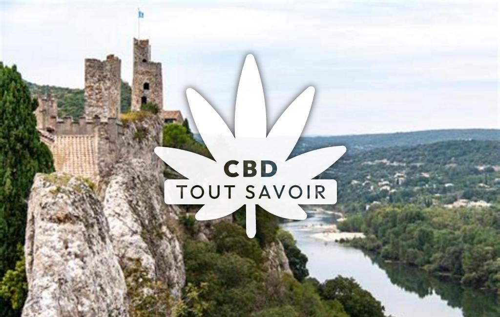 Village à Aigueze avec feuille Cannabis CBD