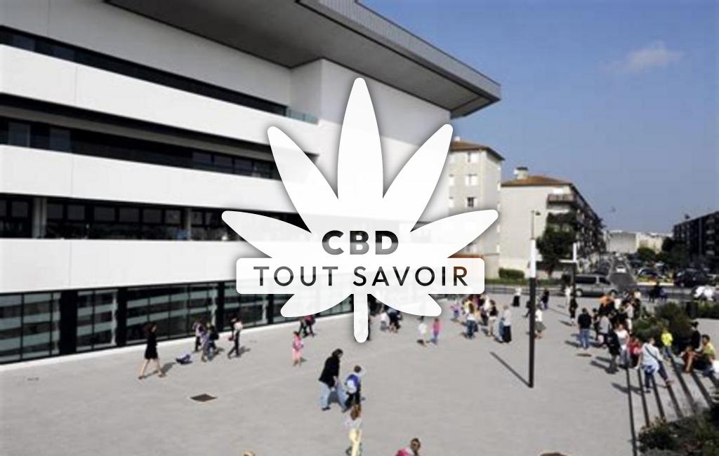 Village à Tinqueux avec feuille Cannabis CBD