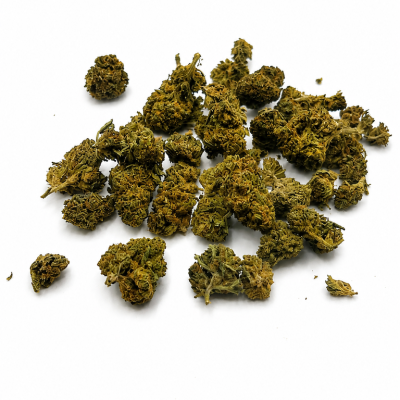 Têtes de fleurs Bubba Kush CBD Puissant sur fond blanc